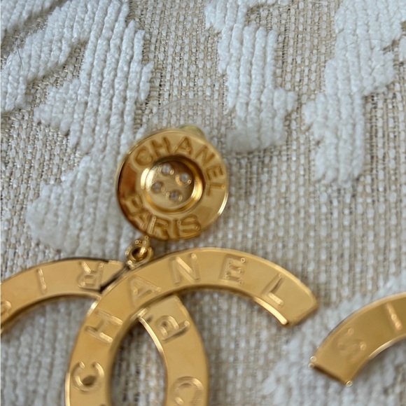 CHANEL Gold Paris Logo Earrings - Picture 6 of 11